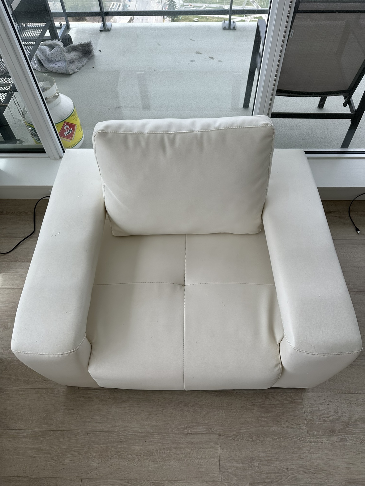 Sofa and chair - photo 3