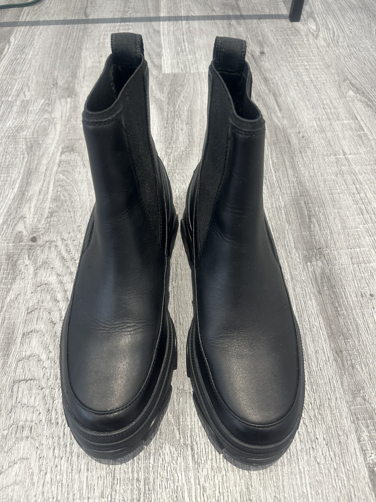Sorel Leather Shoes for Women