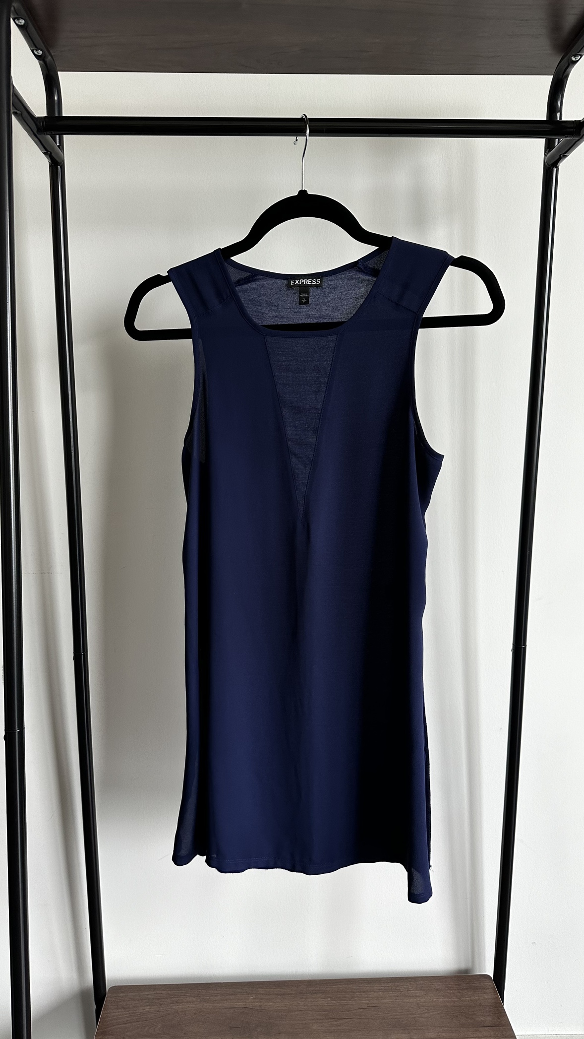 Sleeveless thumbnail
