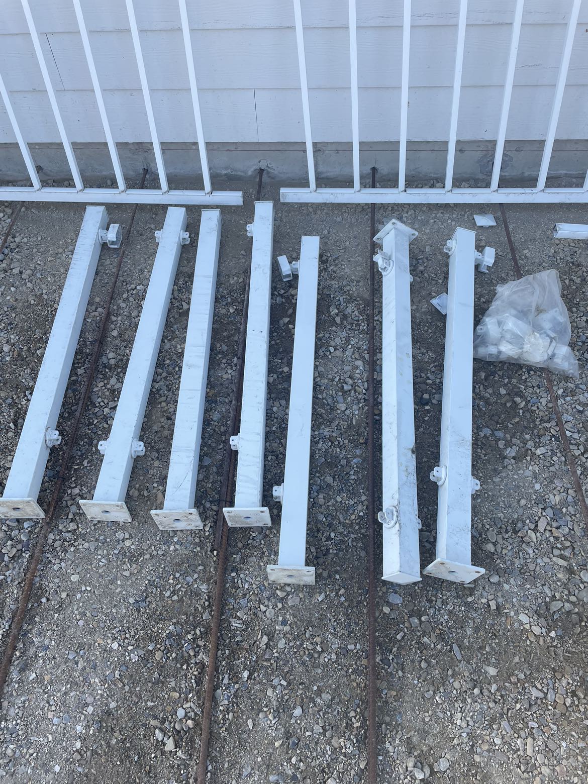 White Aluminum Railing - photo 3