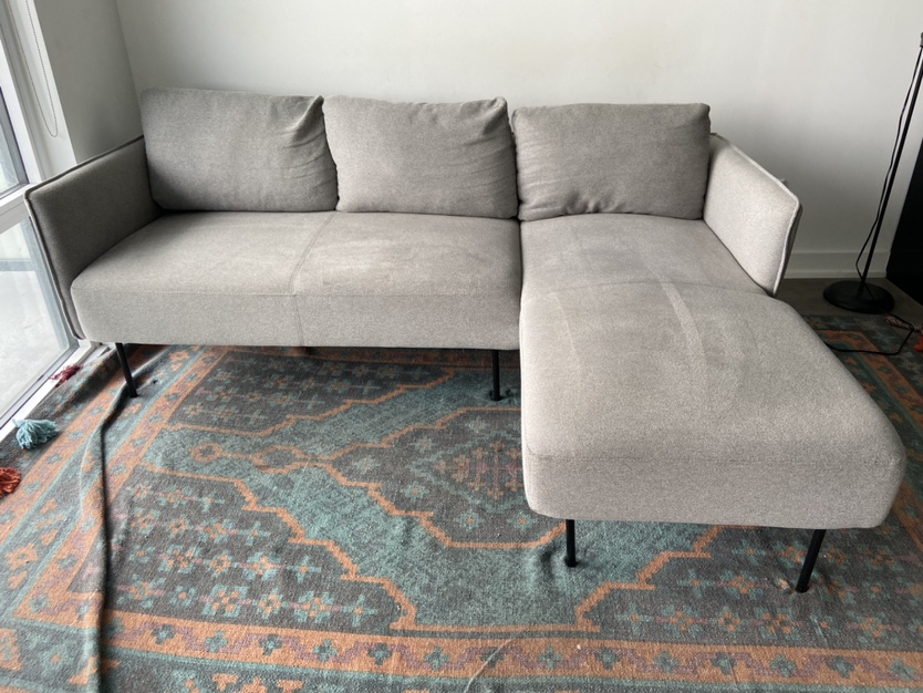 Couch - photo 2
