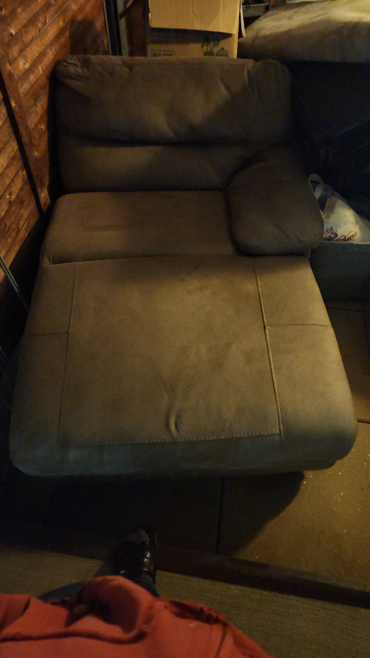 Sectional Couch - photo 2
