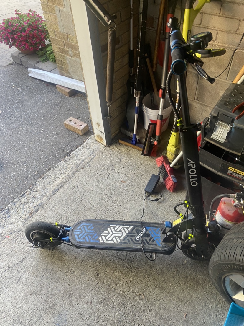 Electric scooter Apollo low km
