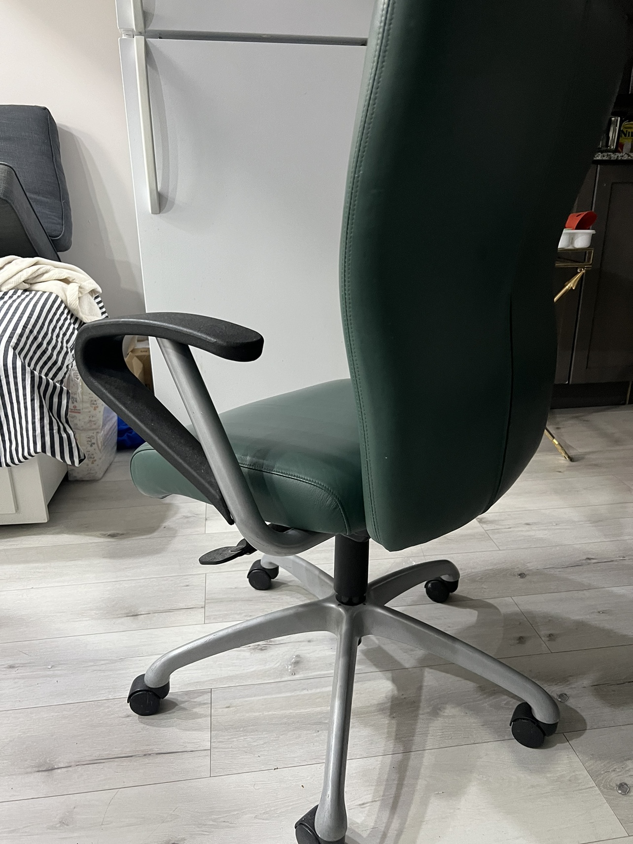 Chair - photo 4