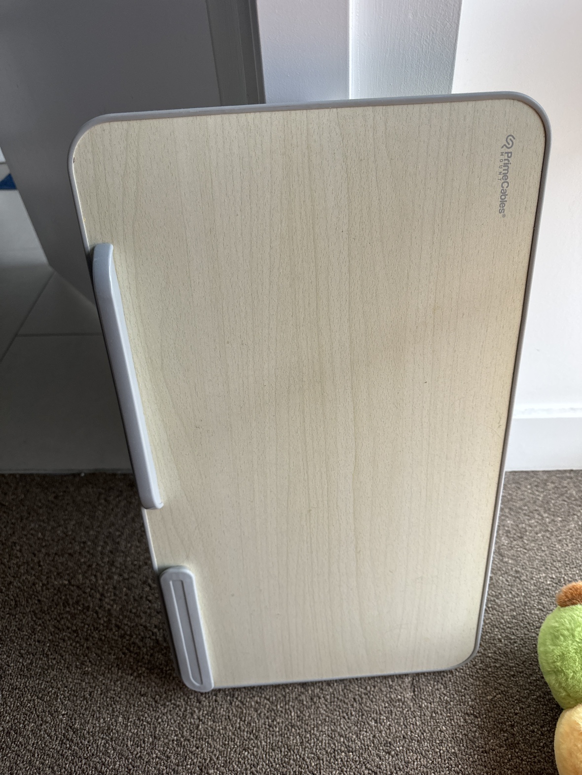 Bed table