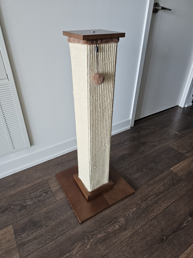 Cat scratching post thumbnail