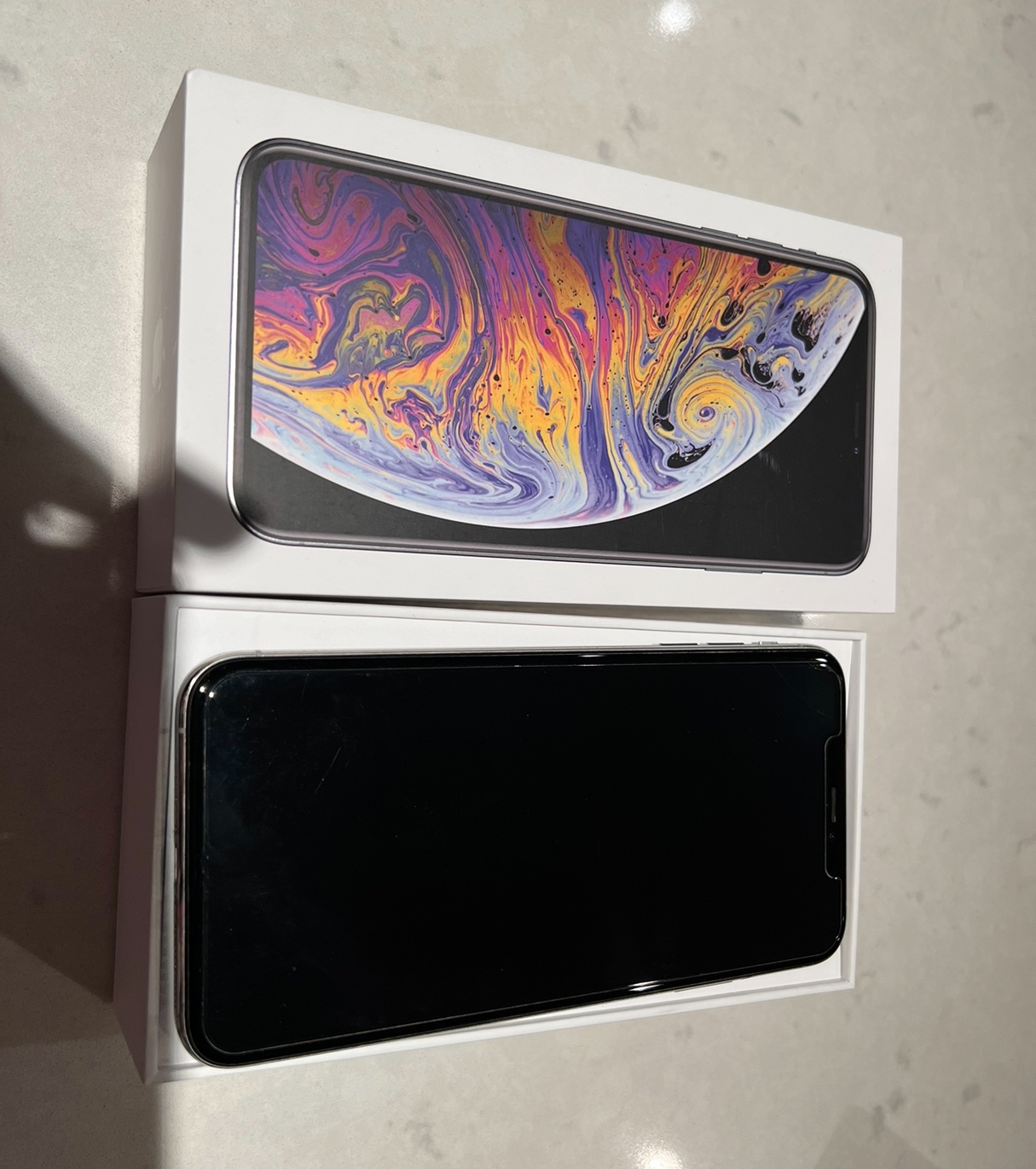 iPhone XS Max - photo 2