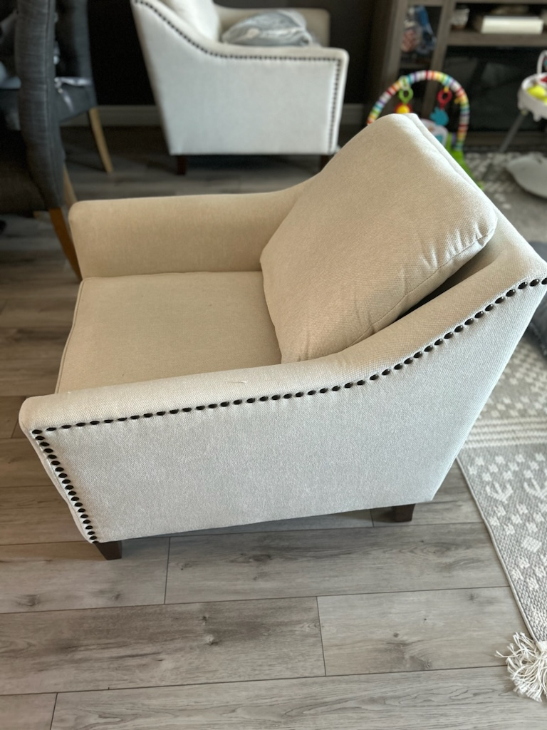 White armchair - photo 3