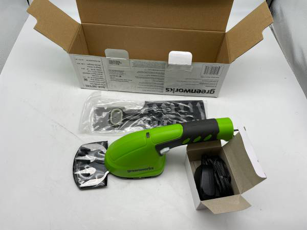 Greenworks 7.2V Cordless Garden Shear - with Battery and Charger - photo 4