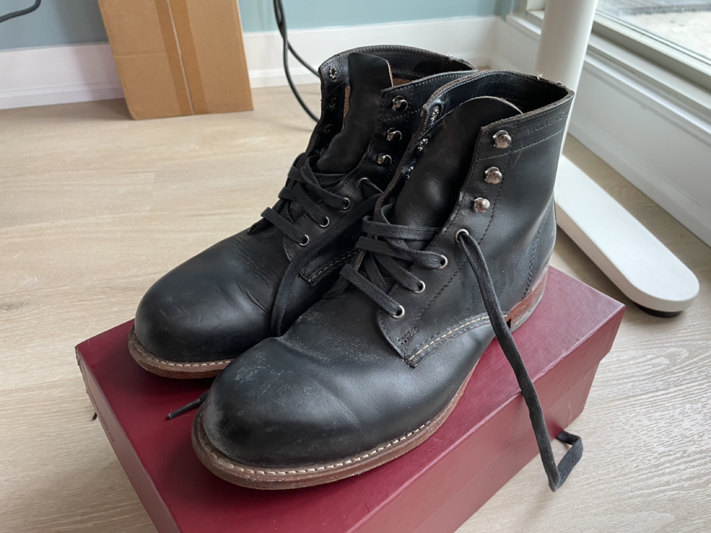 Size 10 M Wolverine 1000 mile boots thumbnail