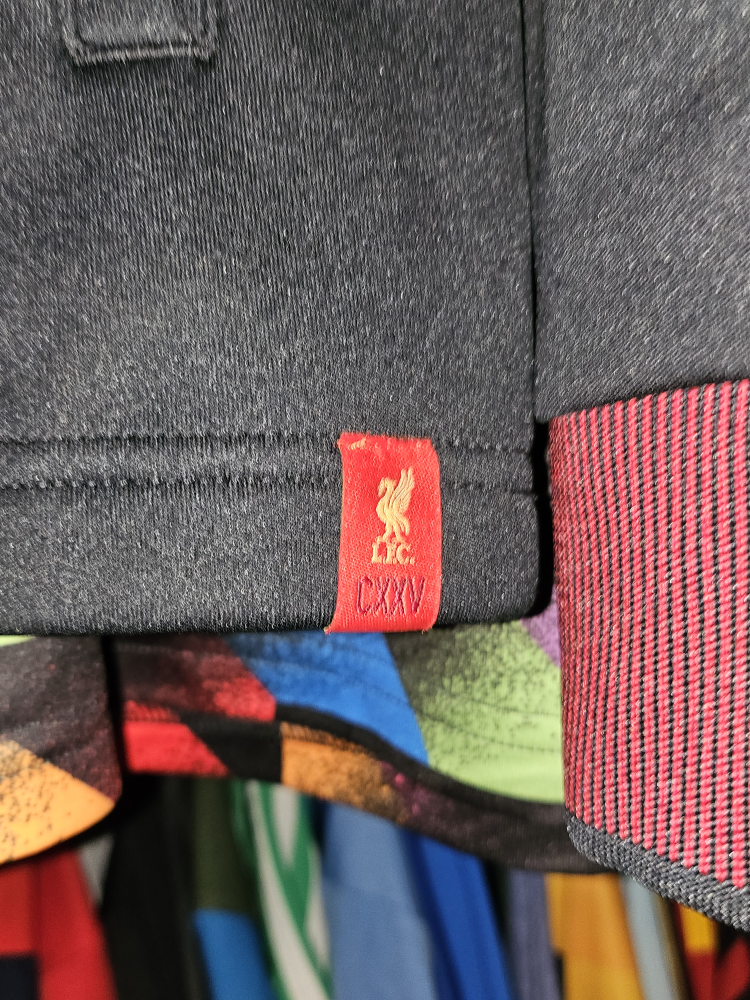 BNWT Liverpool England Soccer jersey 125 anniversary image indicator(4)