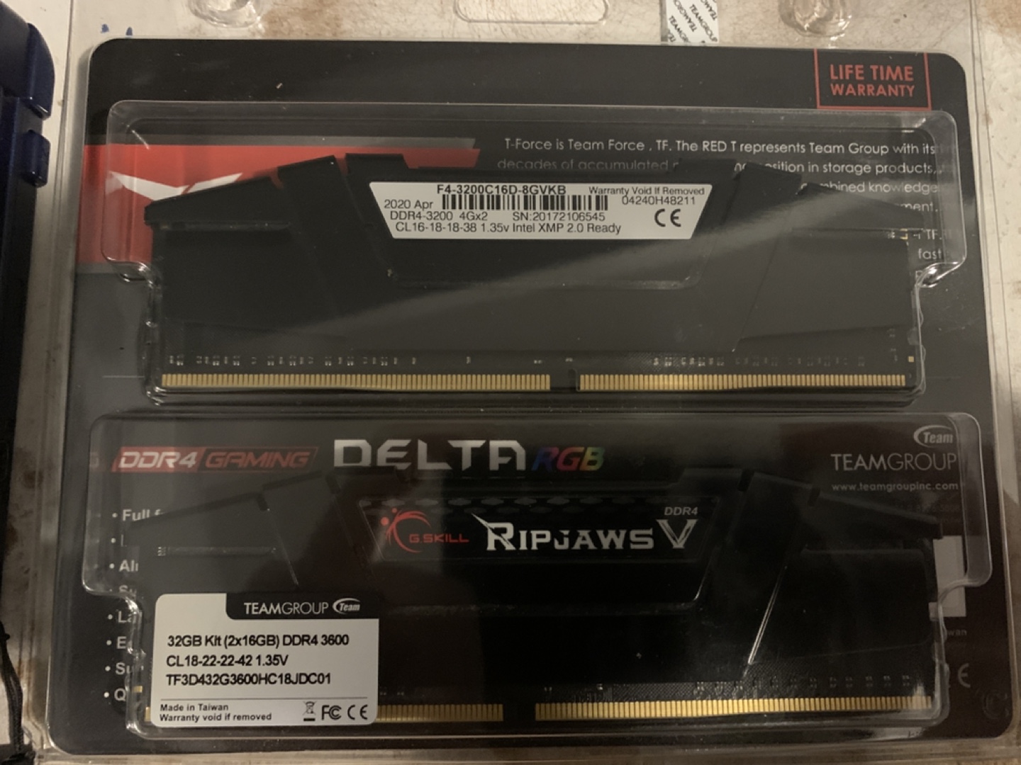 DDR4 2x4 8GB 3200mh G.skill RAM memory stick