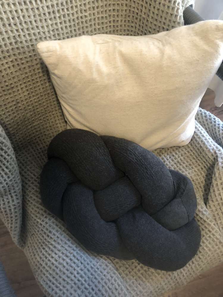 Grey Knot Pillow image indicator(2)