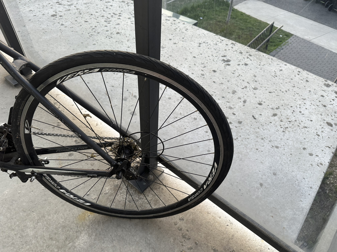 Fuji Absolute 2.2 Bike - photo 2
