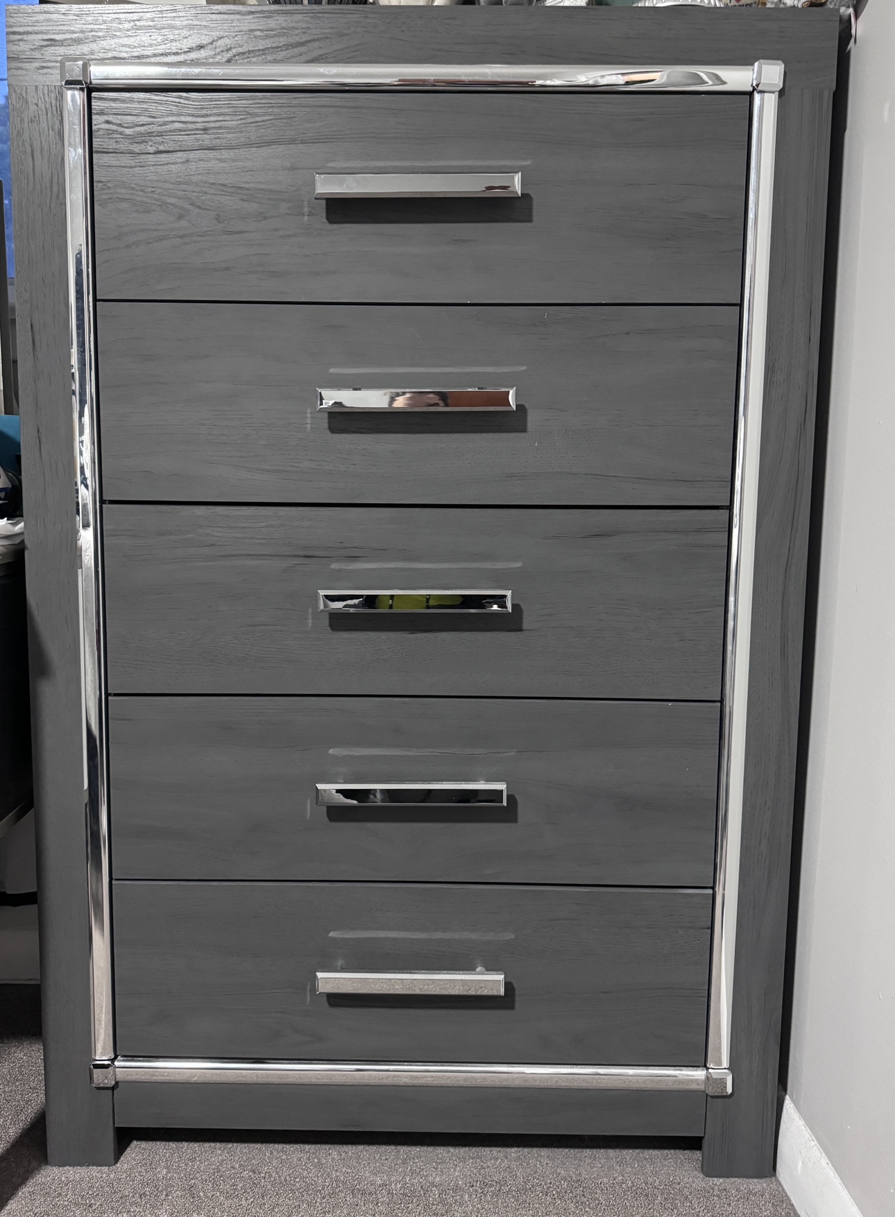 Ashleh furniture 6-drawer dresser “Lodanna” (cost $800) - photo 5