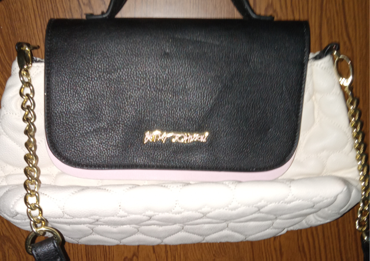 BETSEY JOHNSON PURSE thumbnail