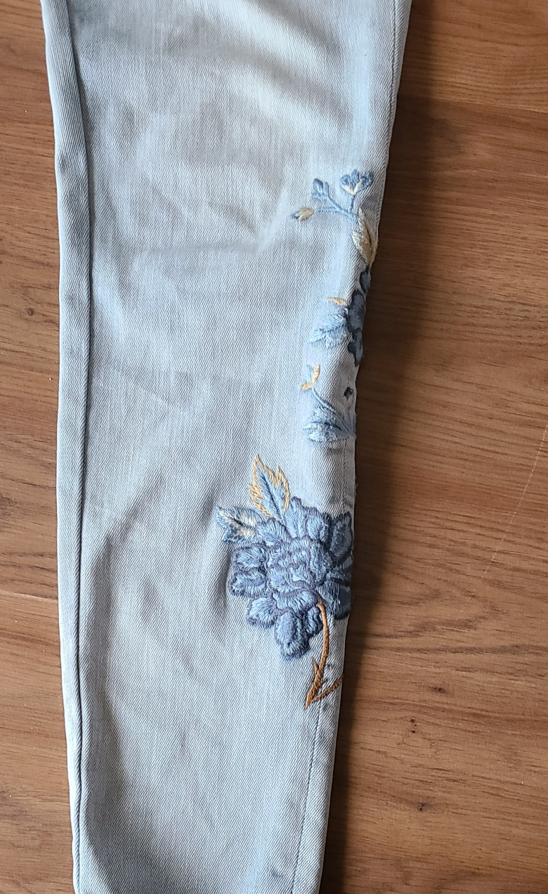 Driftwood Jackie Light wash embroidered skinny jeans sz 30 L 28 - photo 4