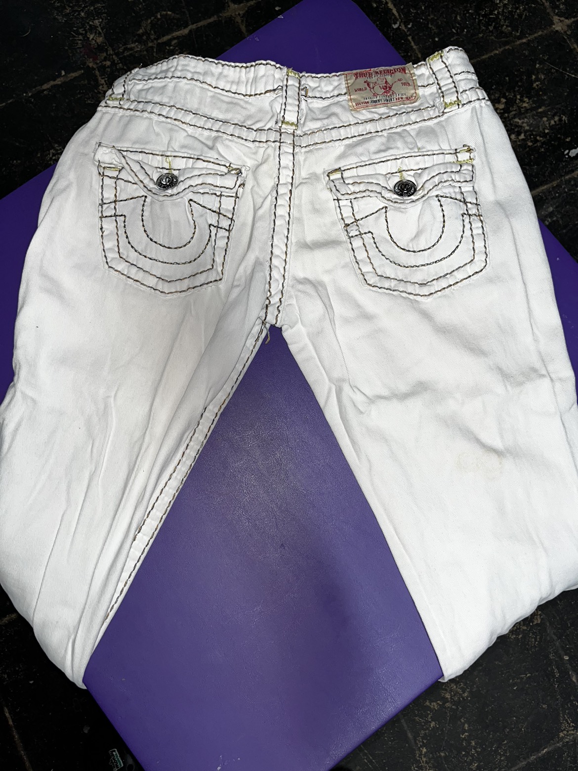True Religion Jeans (SIZE 26) / Small True Religion Tee - photo 5