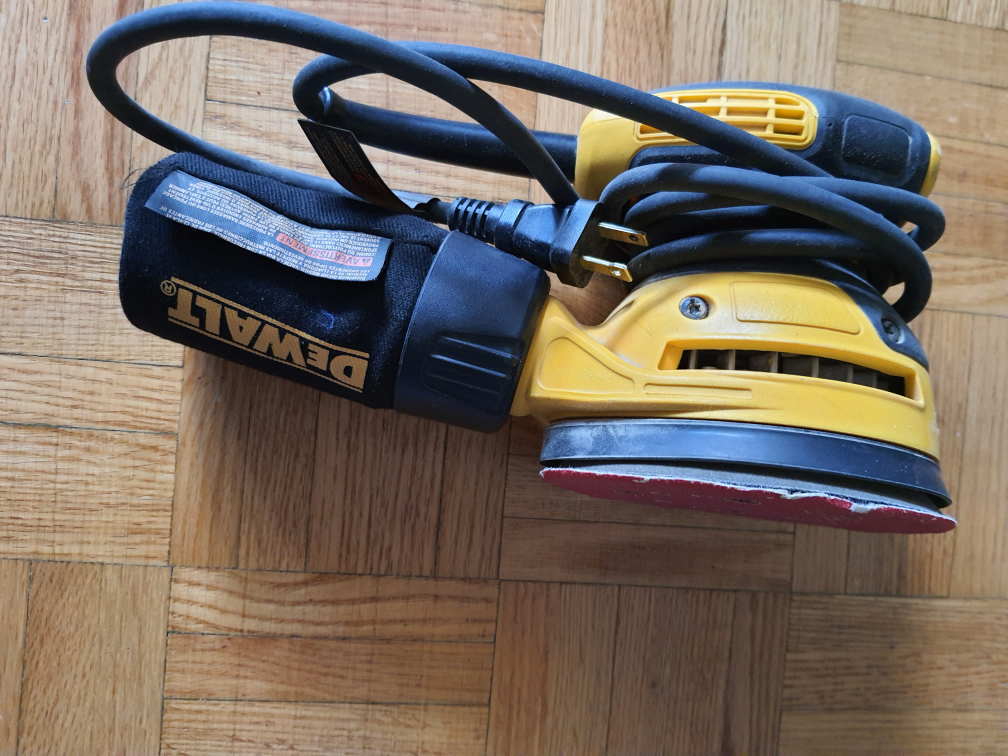 Dewalt Orbital Sander - photo 3