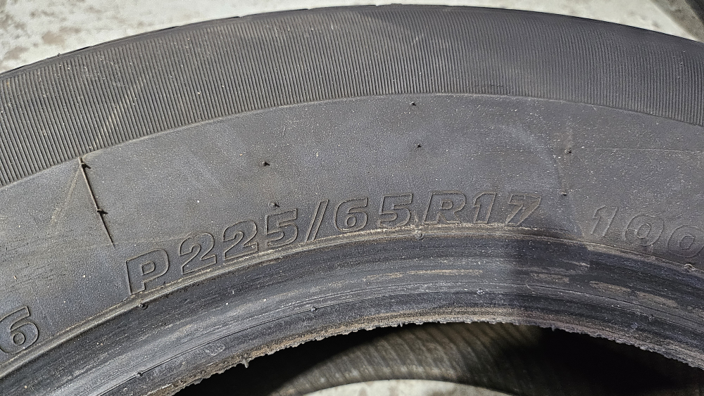 225-65-R17 tires Kumho Solus (2) - photo 3