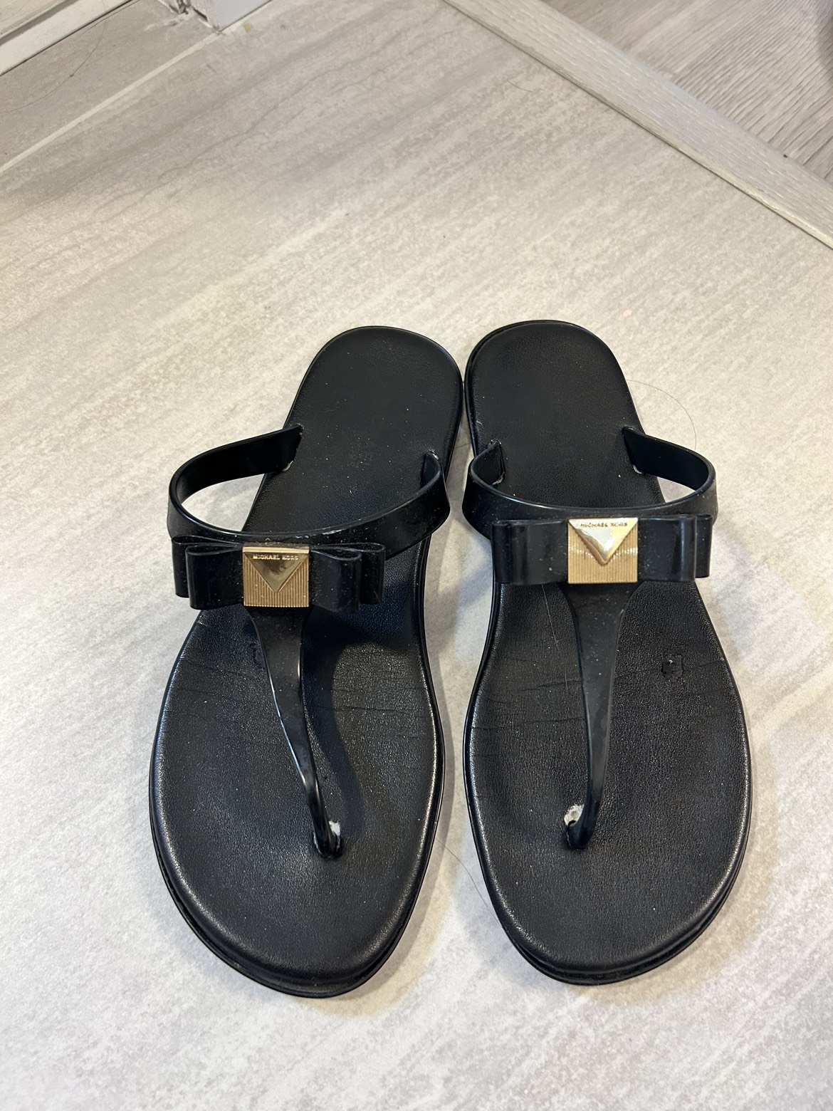 Michael Kors Sandals image indicator(2)
