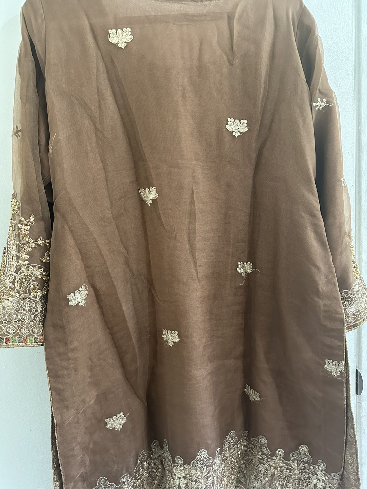 South Asian formal 3 piece outfit with gold detailing - photo 5