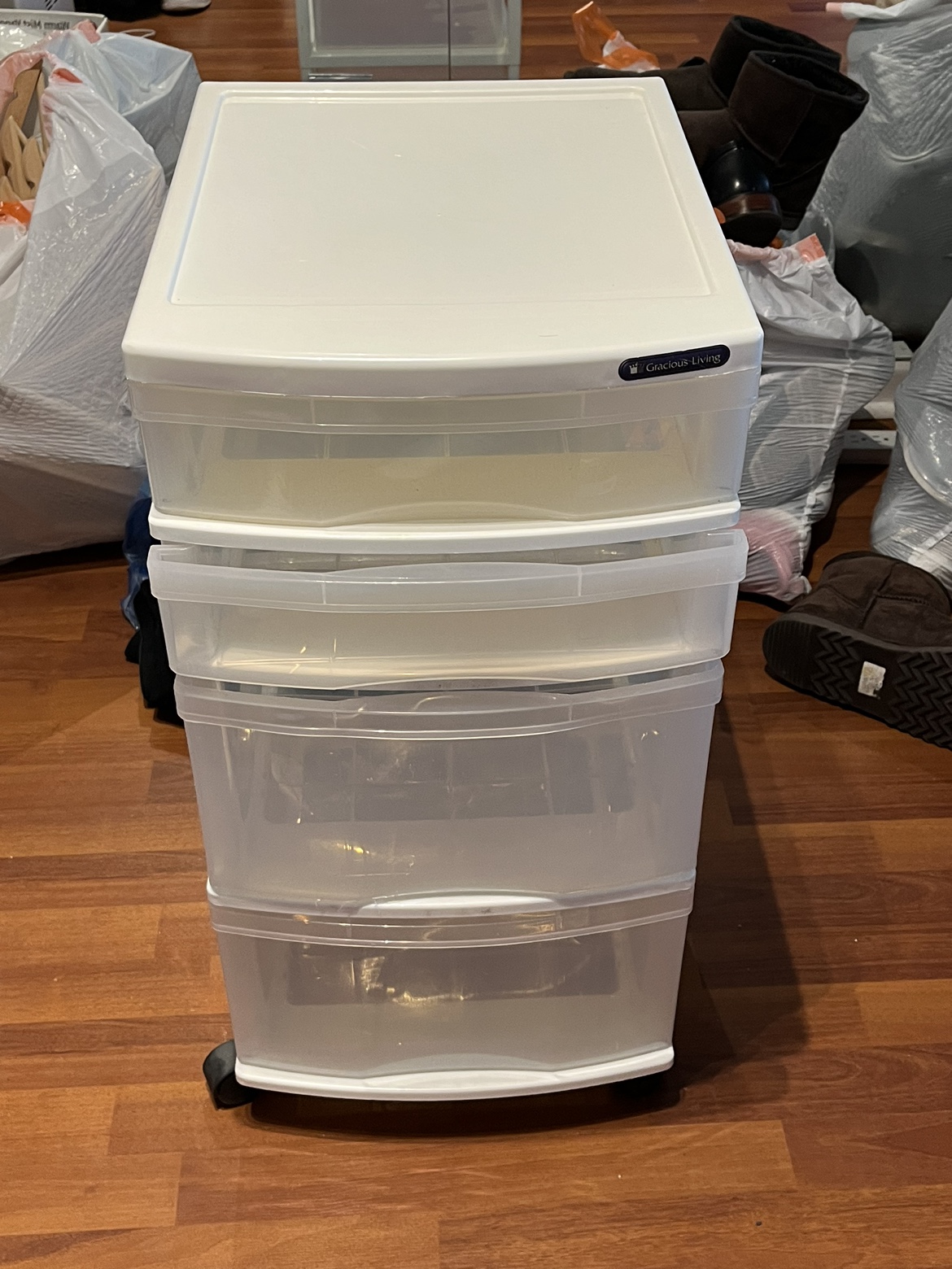 Plastic storage (5$)