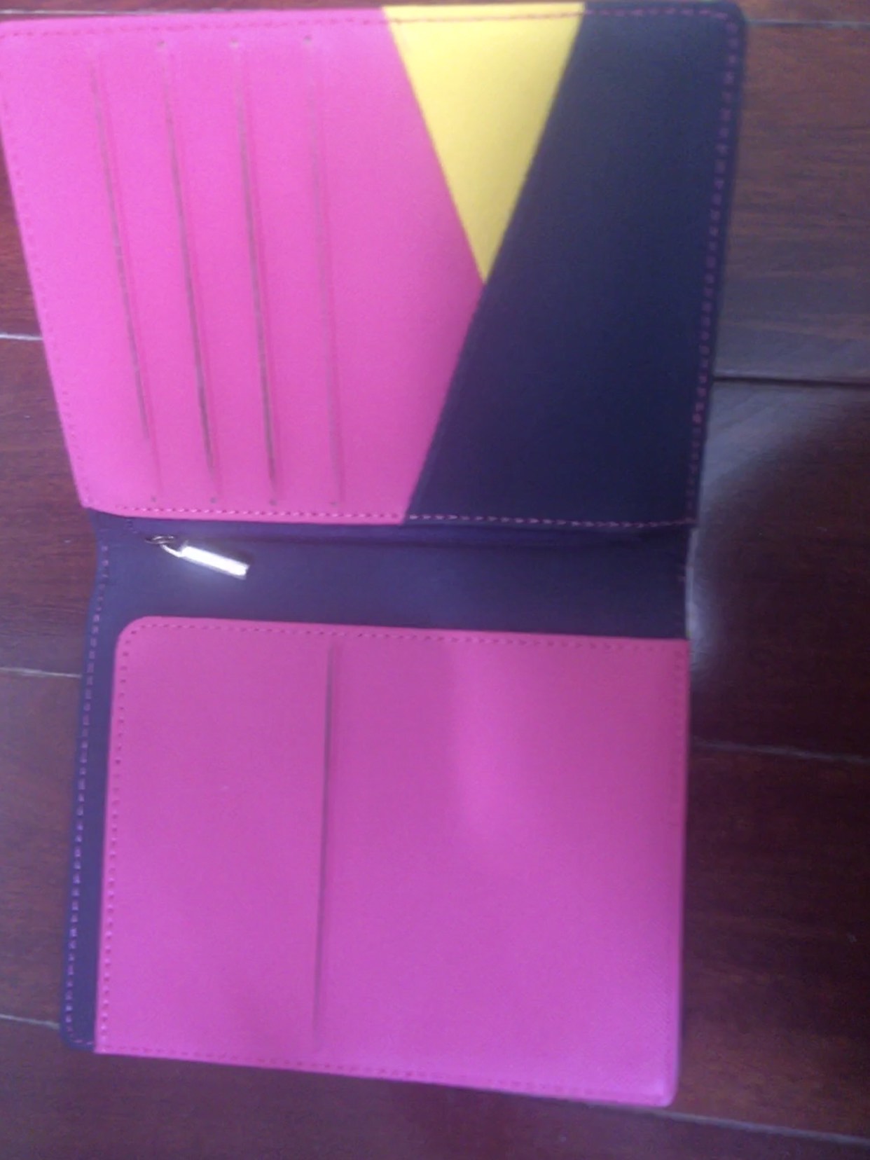 Passport Holder _ Women’s Wallet - photo 5
