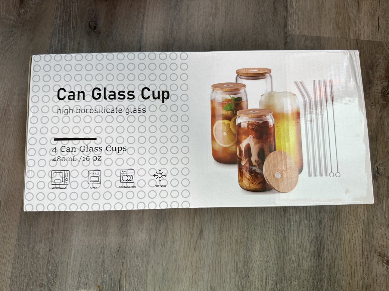 Glass cups with lids
