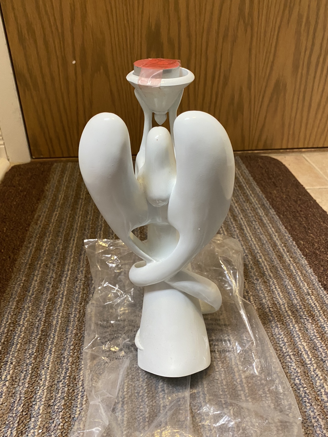 Les Cadeaux Elby Gifts White Angel Candle Holder image indicator(3)