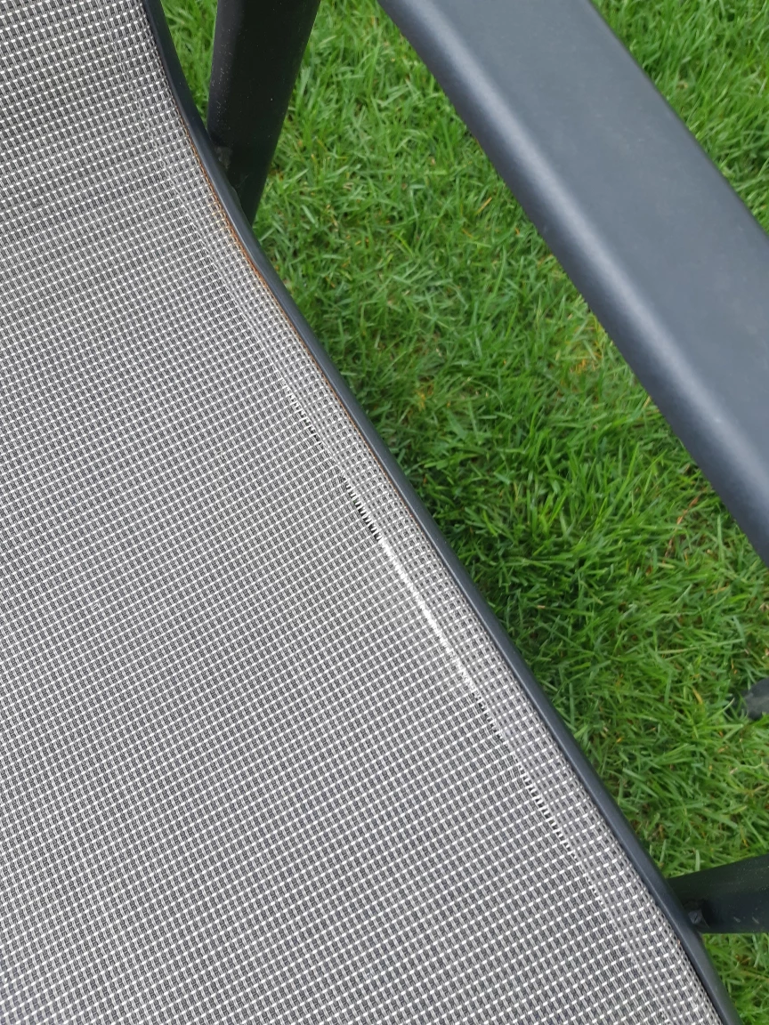 #FREECYCLE   2  outdoor chairs 🌸 - photo 5