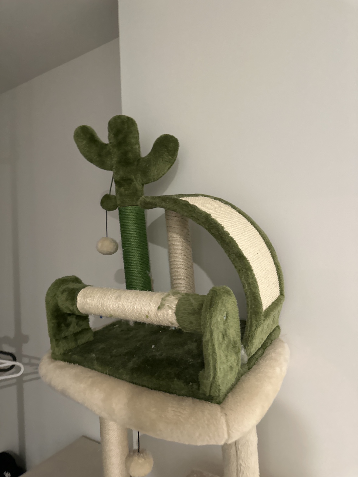 Cat tree for free - photo 2