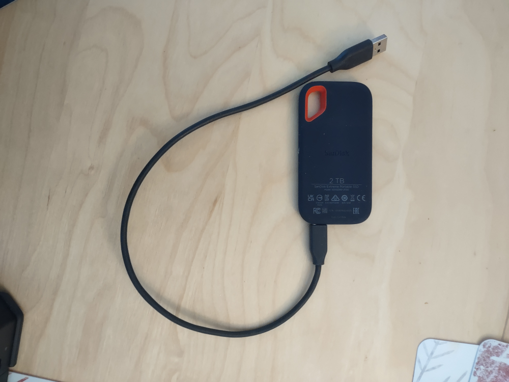 2 TB ssd memory hardrive thumbnail