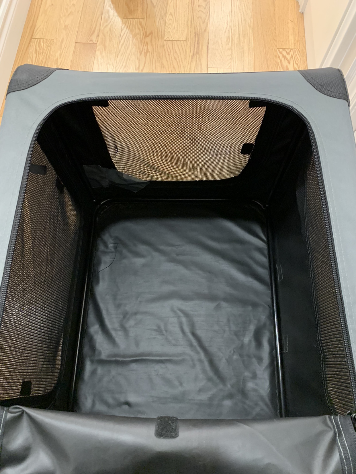 Frisco  3-Door Collapsible Soft-Sided Dog Crate image indicator(8)