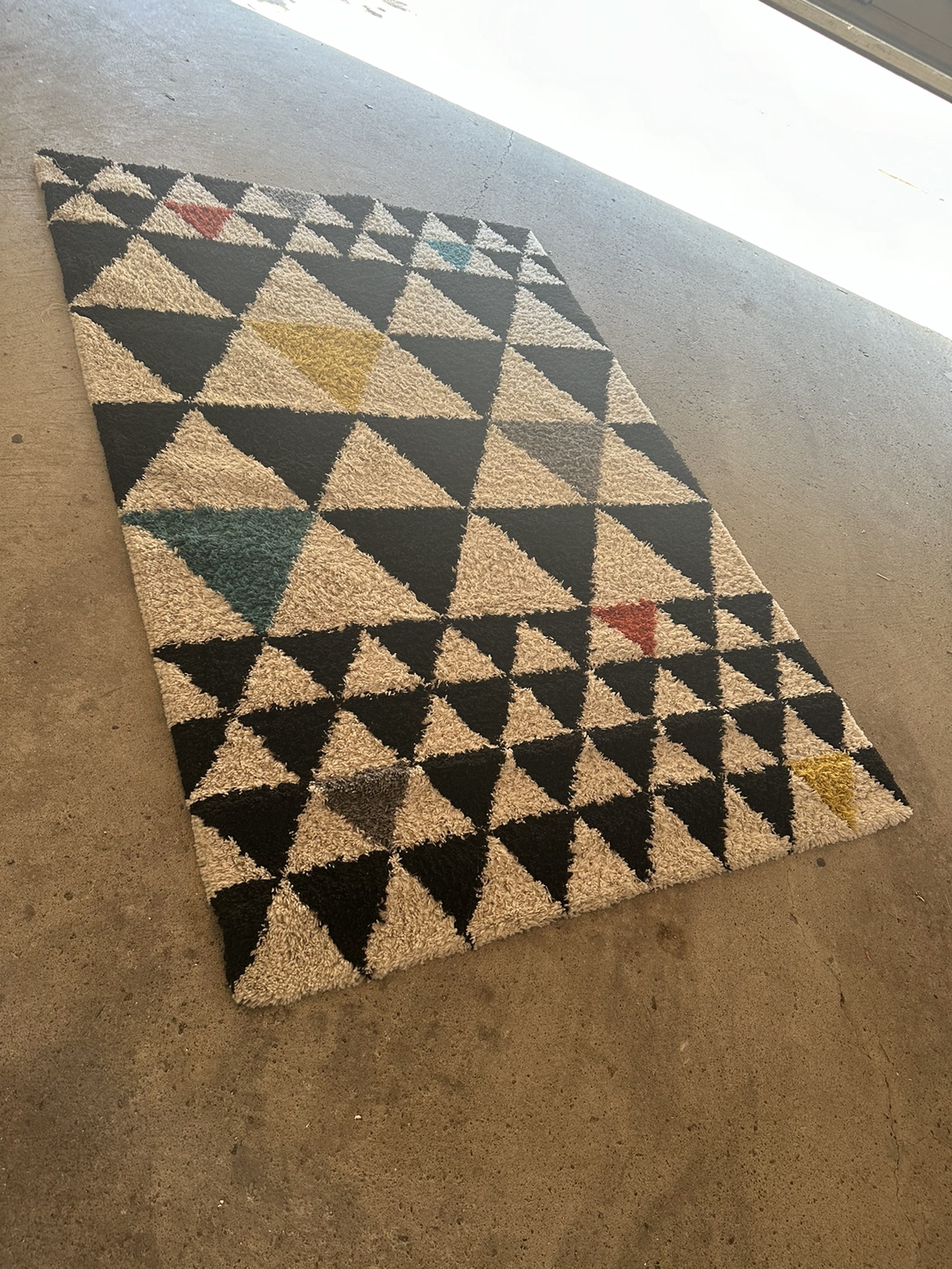 Bunderberg Rubix Triangle Soft Touch Black Area Rug - photo 4