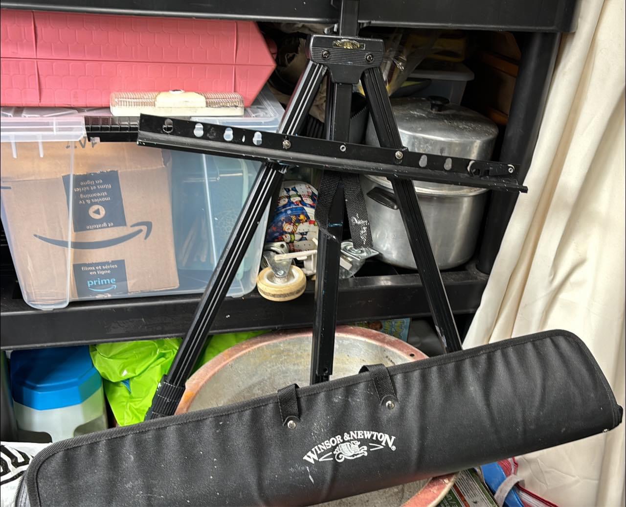 Portable metal easel