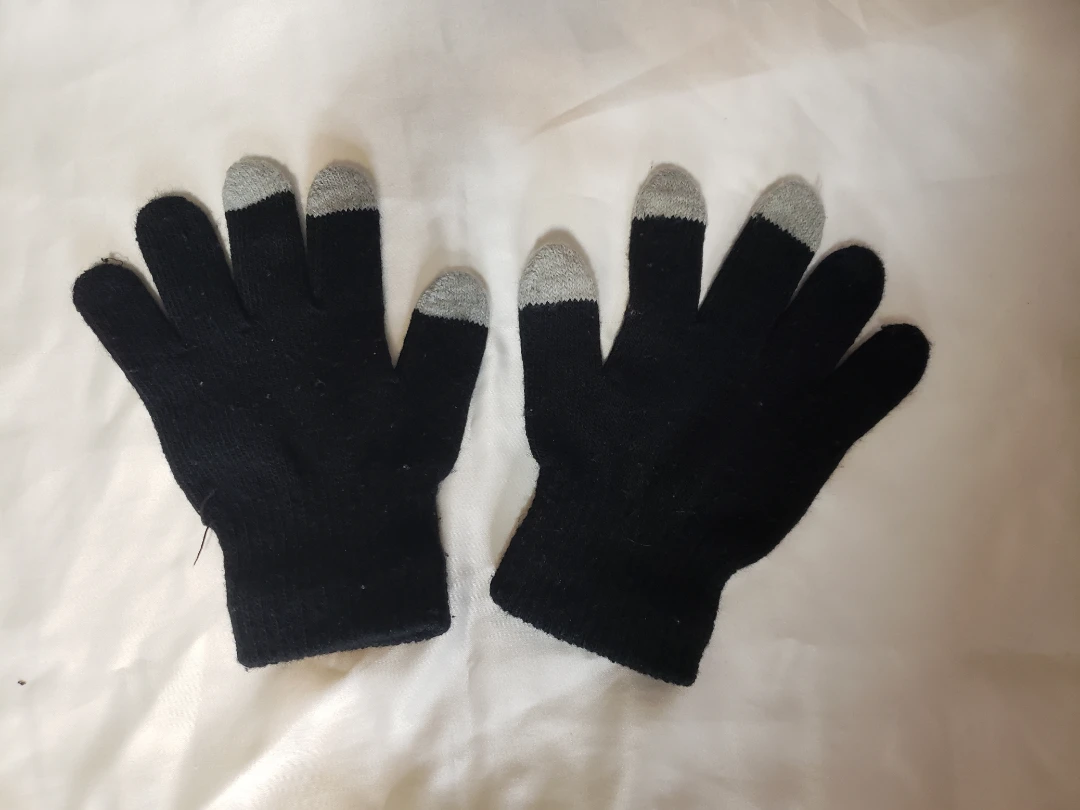 Touchscreeen gloves thumbnail