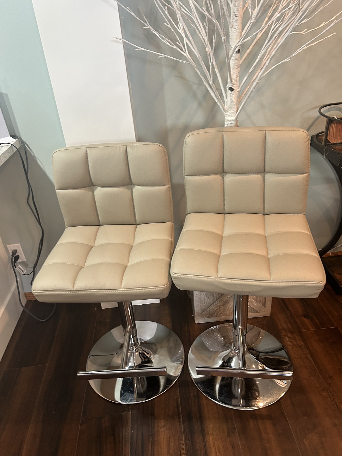 Bar stool