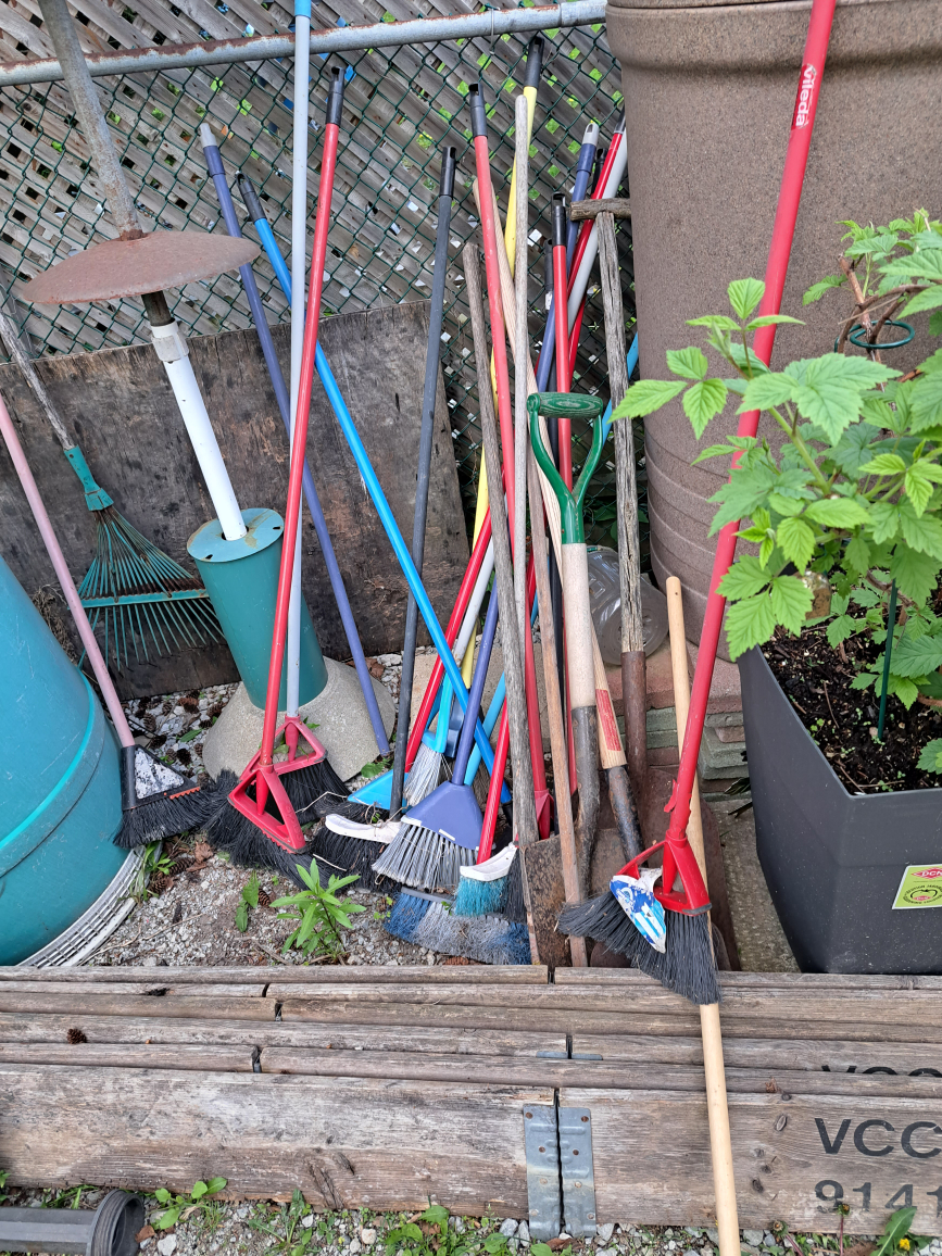outdoor tools - photo 4