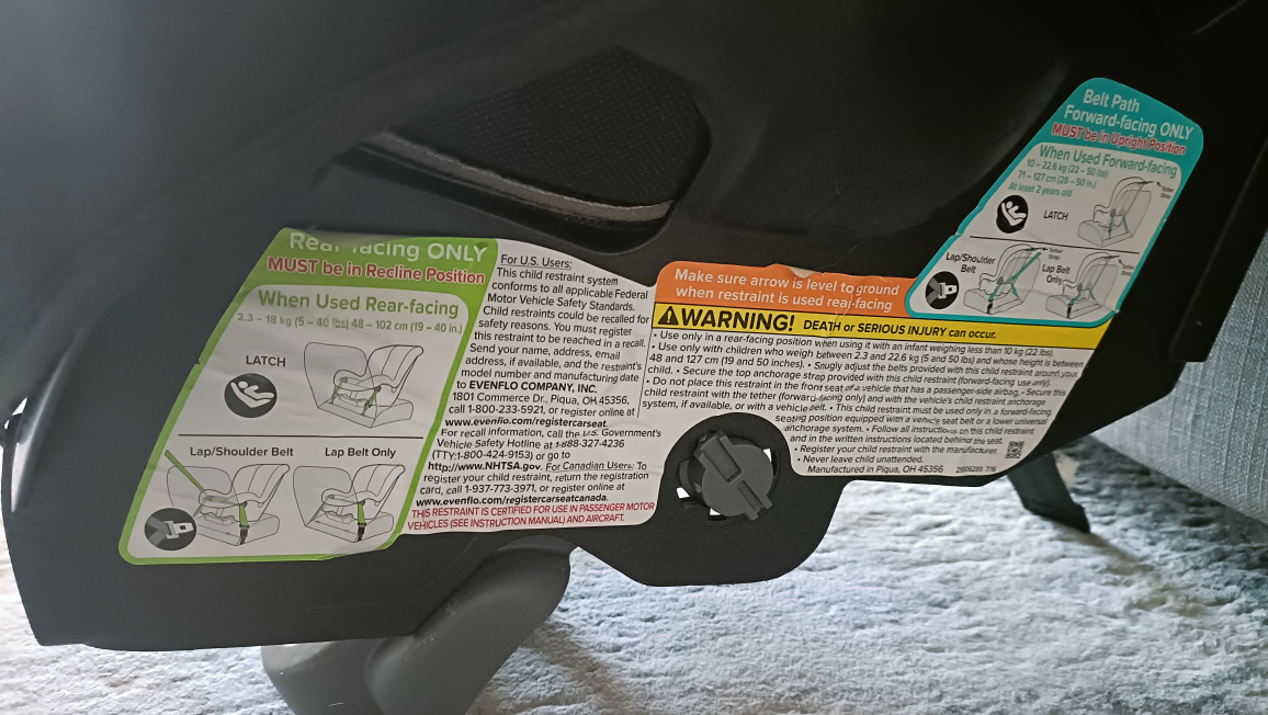 High-quality Evenflo Car Seat for Sale! image indicator(4)