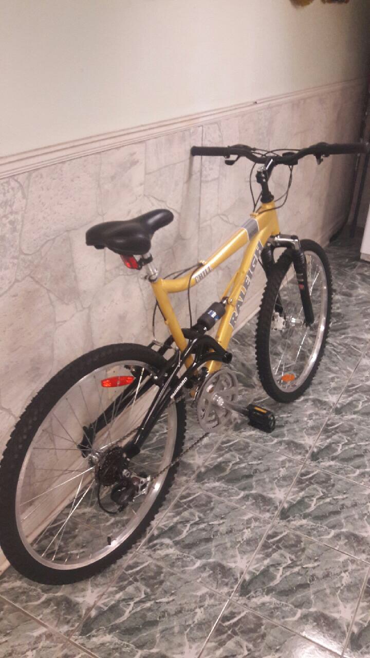 Raleigh Chill front/rear suspension mountain bike,