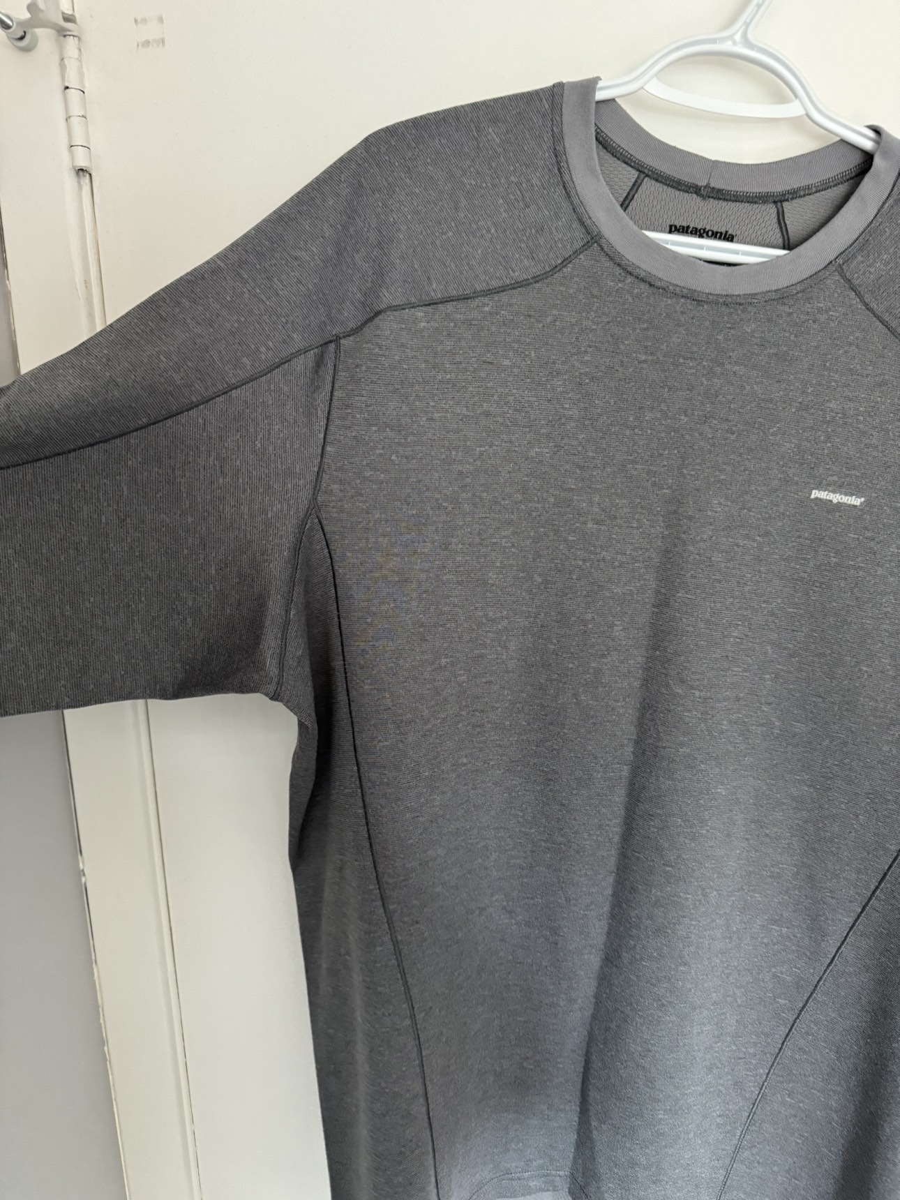 Patagonia Capilene mid weight crew XL 🧡 image indicator(2)