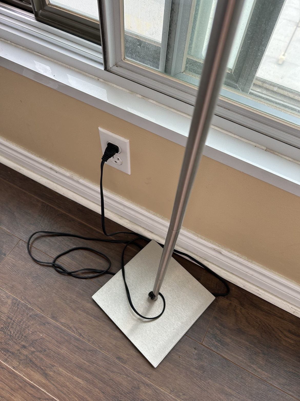 floor lamp - photo 5