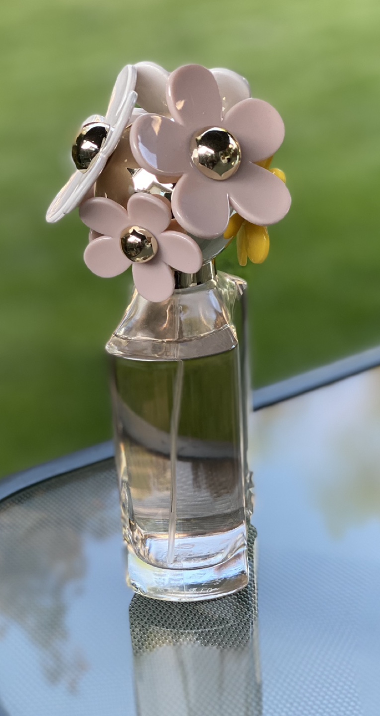 Marc Jacobs Daisy Eau Do fresh 125ml. image indicator(4)