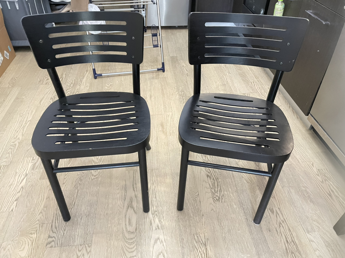 Hard wood extendable dining table + 2 chairs image indicator(4)