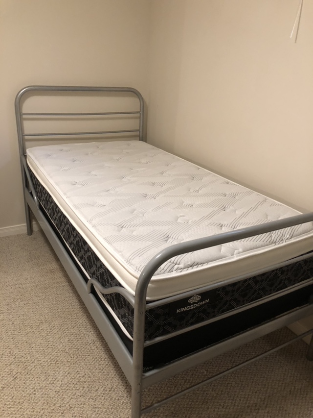 Twin euro top mattress and box spring - photo 3