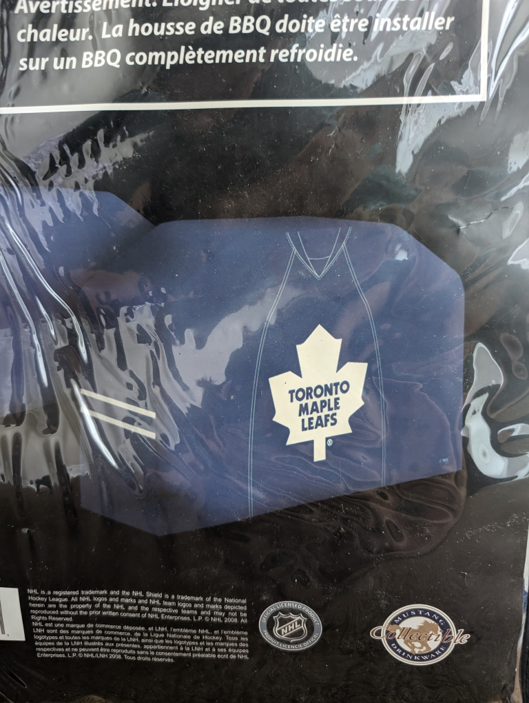 Toronto Maple Leafs BBQ Cover image indicator(2)