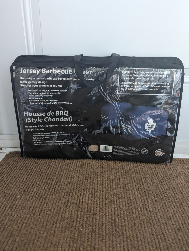 Toronto Maple Leafs BBQ Cover image indicator(3)