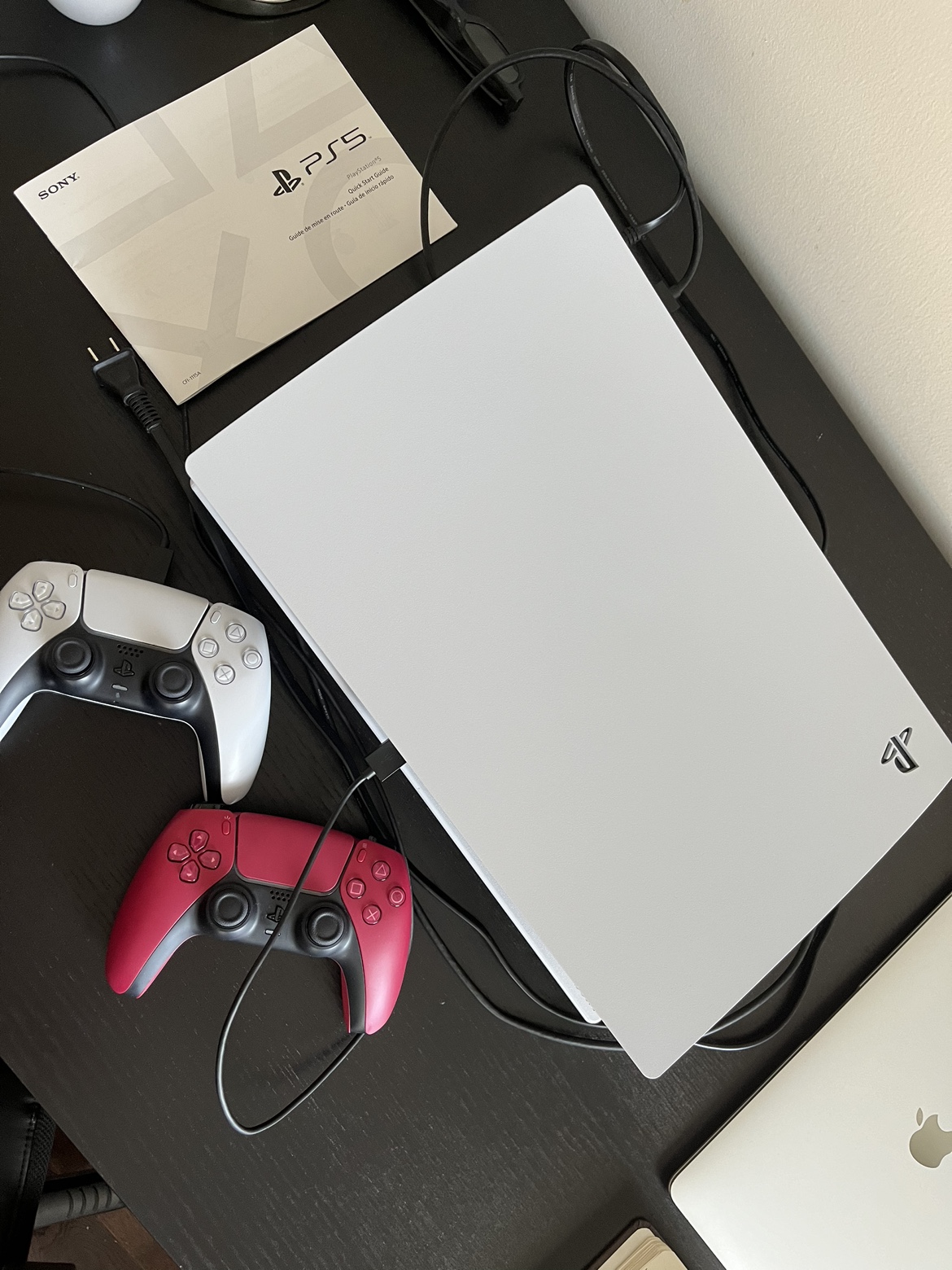 PS5 DISC VERSION - PS5 CONTROLLER - FIFA 22