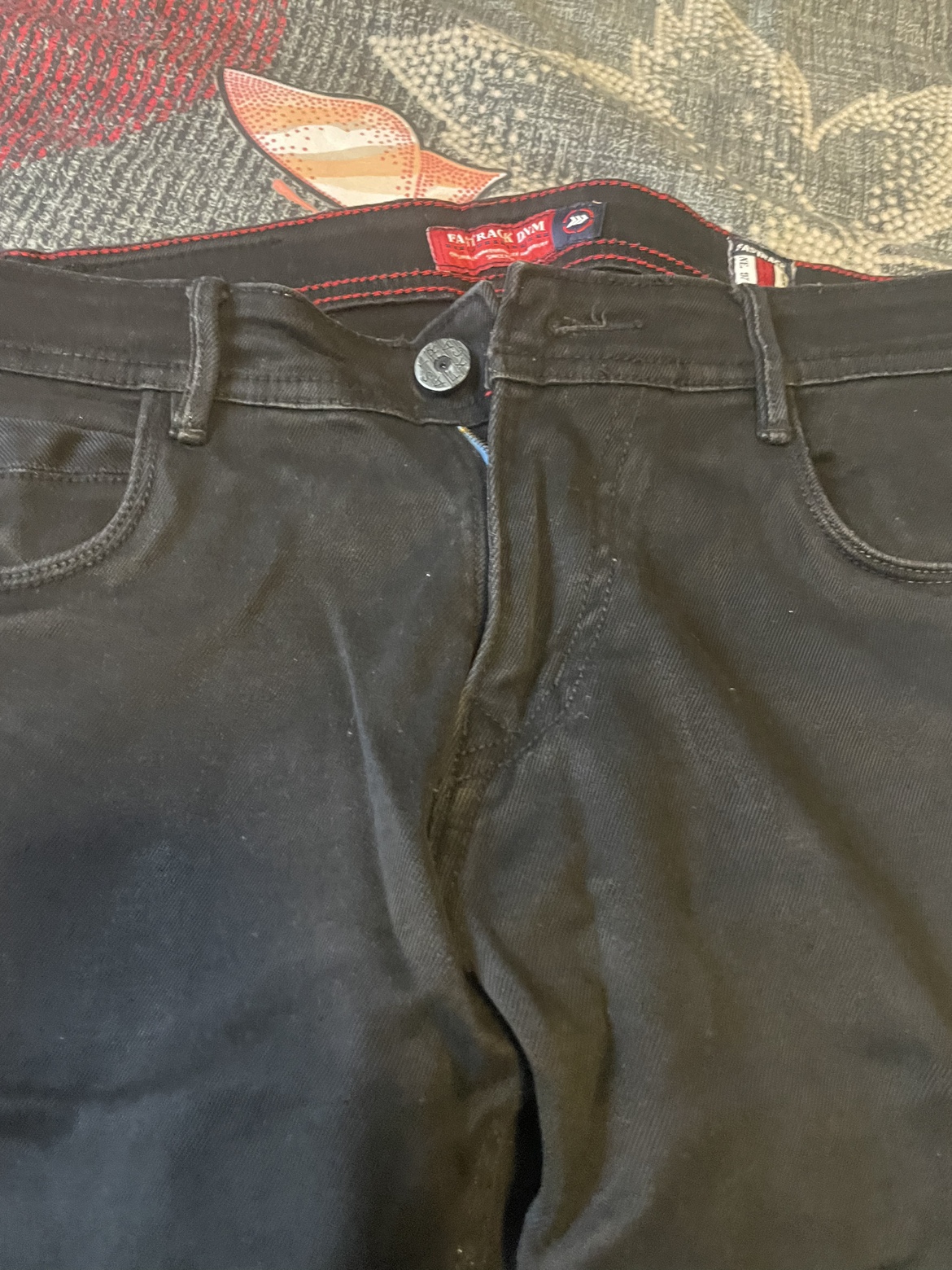 Man’s jeans 🥕🥕 image indicator(2)